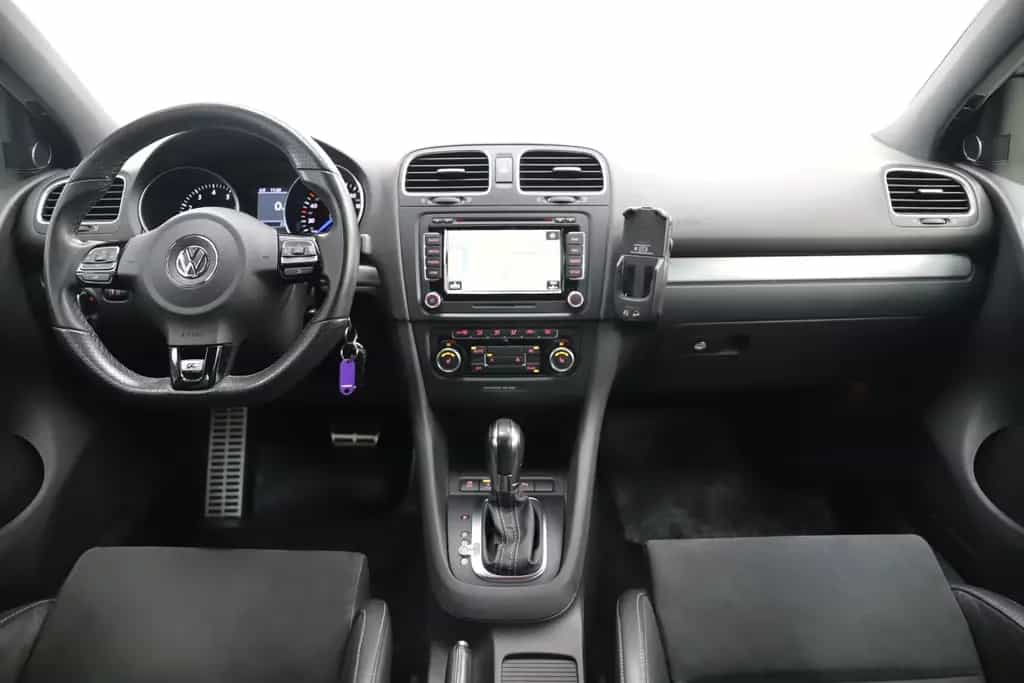 Volkswagen Golf 6 R 2.0TSI 271PS DSG 4M Schalensitze 1.Hand 06/2011-photo-10