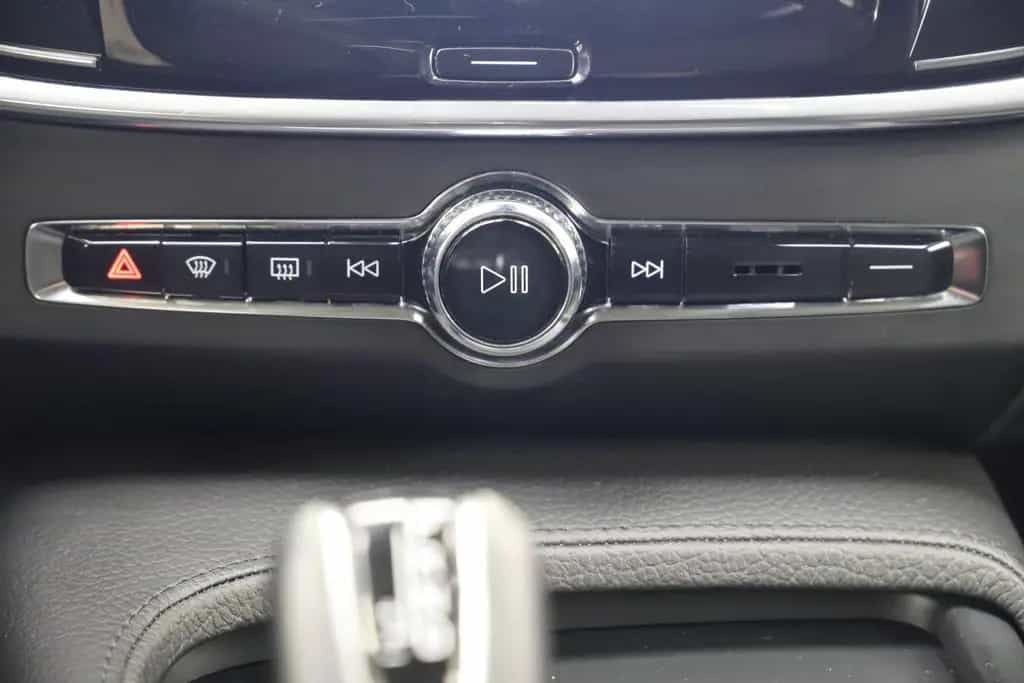 Volvo S90 2.0 T4 190PS Momentum Memory Carplay ACC 06/2018-photo-16