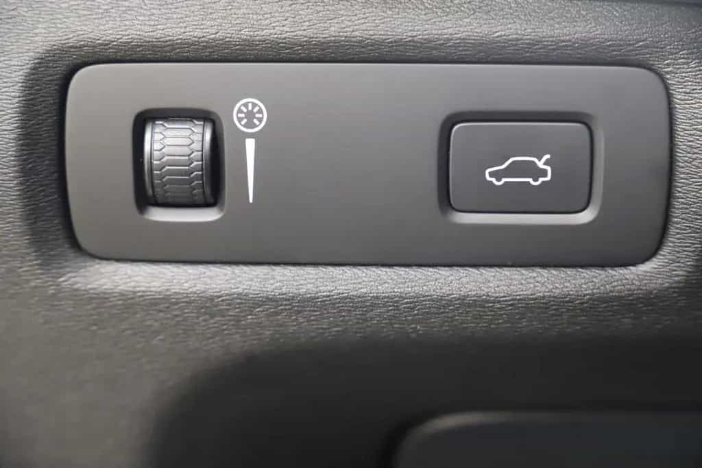 Volvo S90 2.0 T4 190PS Momentum Memory Carplay ACC 06/2018-photo-25