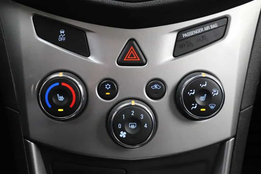 Chevrolet Trax 1.7D 131PS Automatik LT+ SHZ Klima 1.Hand 01/2014-photo-23