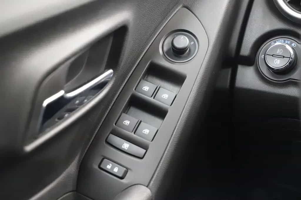 Chevrolet Trax 1.7D 131PS Automatik LT+ SHZ Klima 1.Hand 01/2014-photo-26
