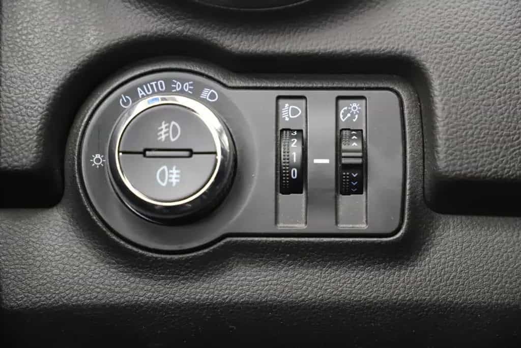 Chevrolet Trax 1.7D 131PS Automatik LT+ SHZ Klima 1.Hand 01/2014-photo-27