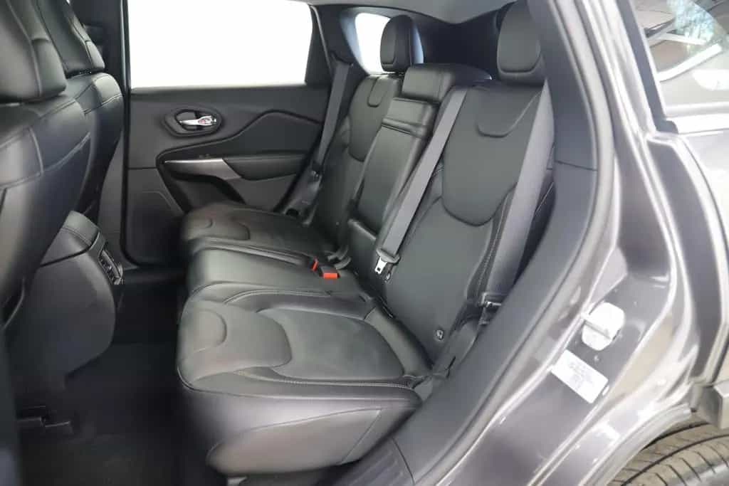 Jeep Cherokee 2.2CRD 195PS Overland 4WD Pano ACC 1Han 07/2019-photo-10