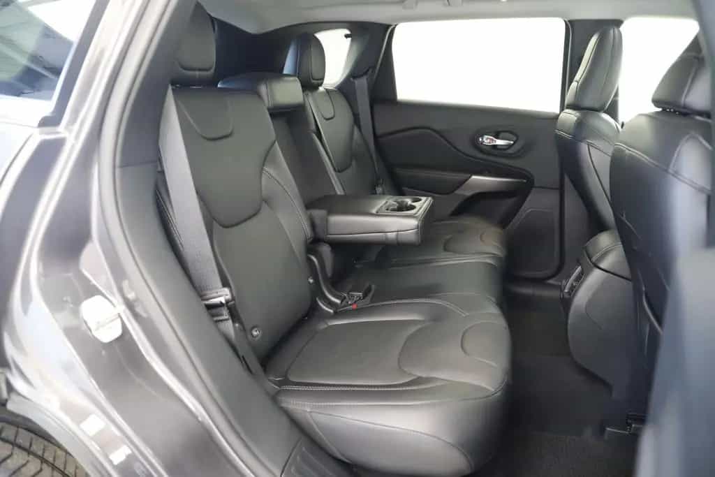 Jeep Cherokee 2.2CRD 195PS Overland 4WD Pano ACC 1Han 07/2019-photo-11