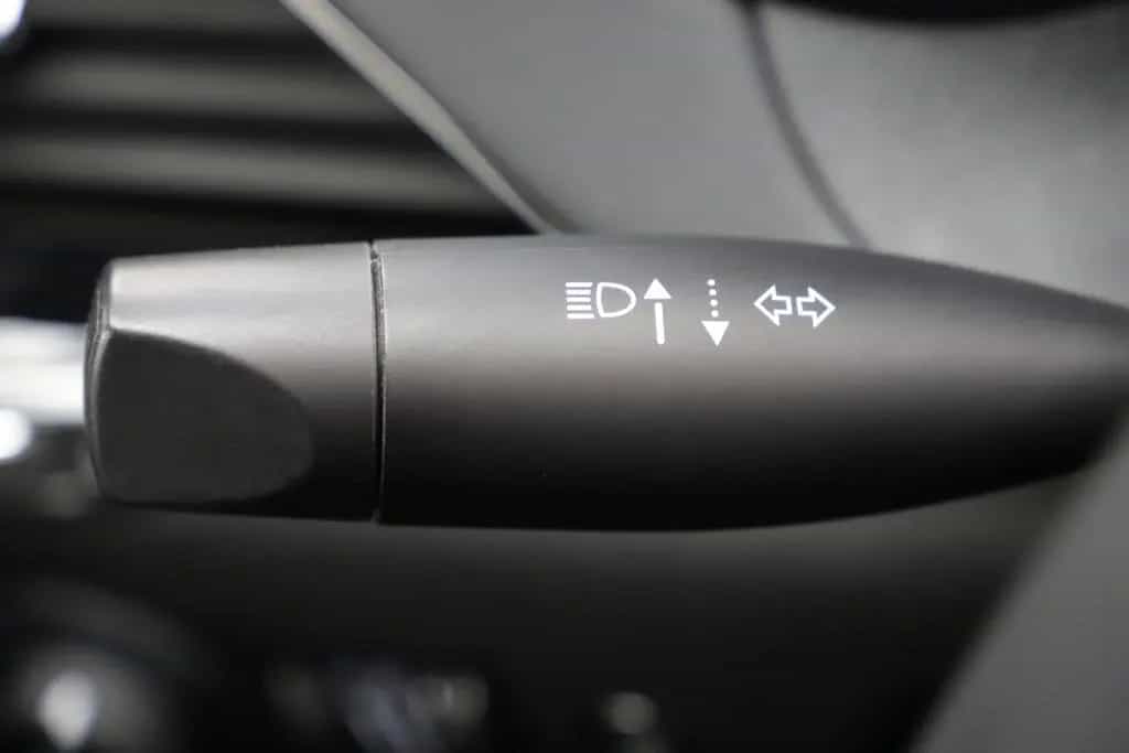 Jeep Cherokee 2.2CRD 195PS Overland 4WD Pano ACC 1Han 07/2019-photo-18