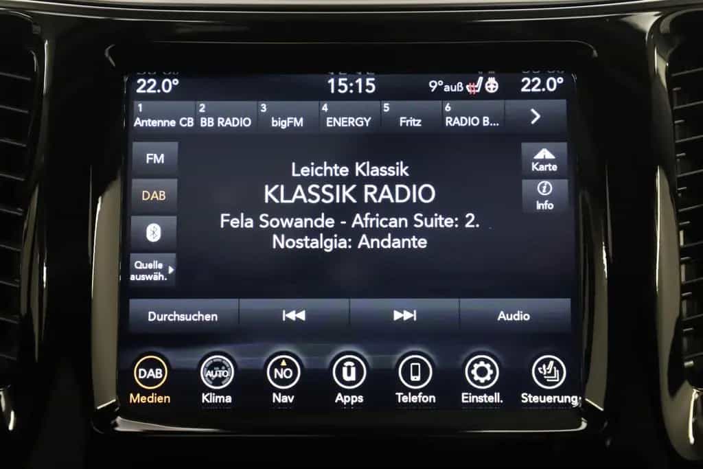 Jeep Cherokee 2.2CRD 195PS Overland 4WD Pano ACC 1Han 07/2019-photo-29