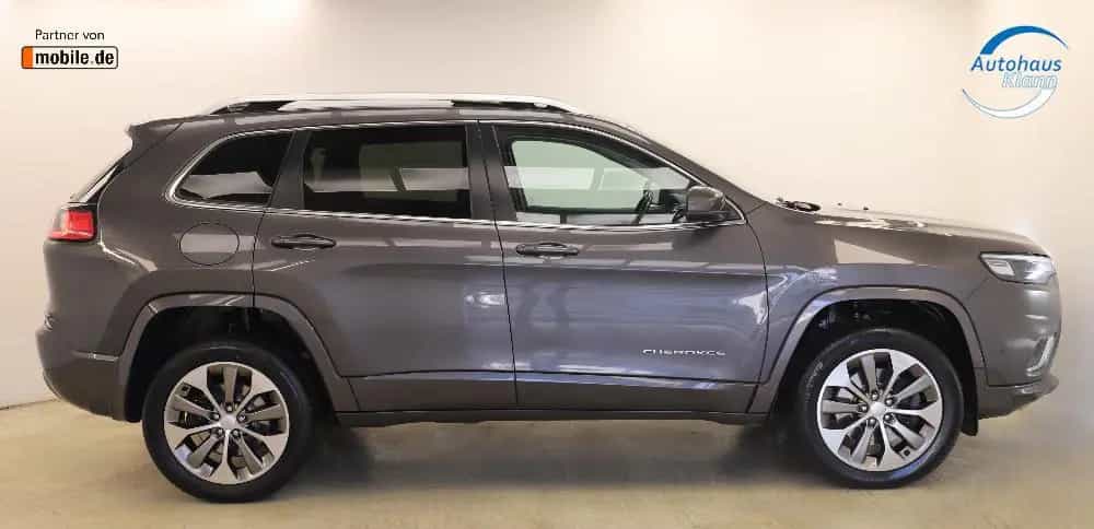 Jeep Cherokee 2.2CRD 195PS Overland 4WD Pano ACC 1Han 07/2019-photo-4
