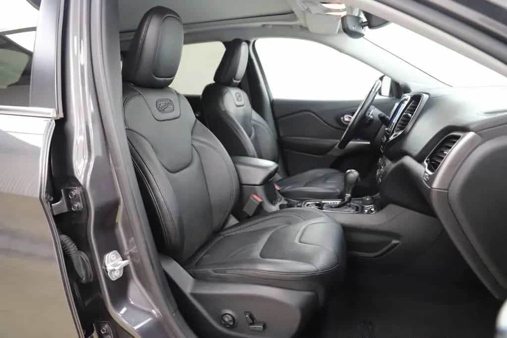 Jeep Cherokee 2.2CRD 195PS Overland 4WD Pano ACC 1Han 07/2019-photo-9