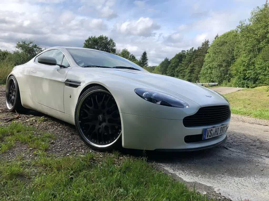 Aston Martin V8 Vantage 4.3l - manual 07/2007-photo-10