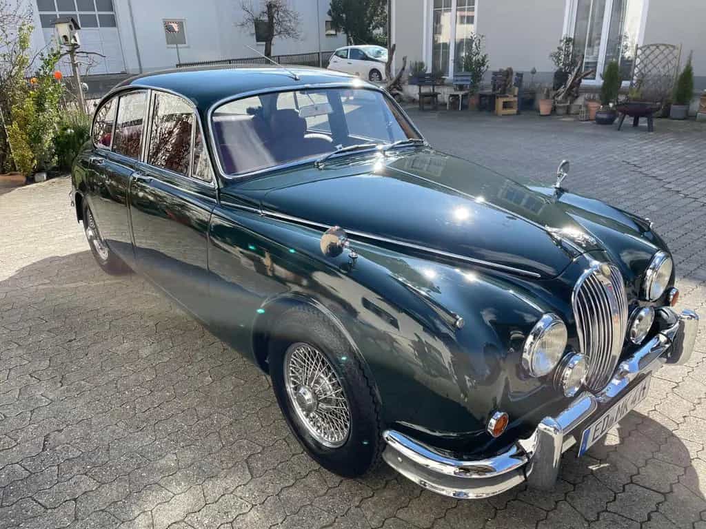 Jaguar MK II 3.8 02/1968-photo-1