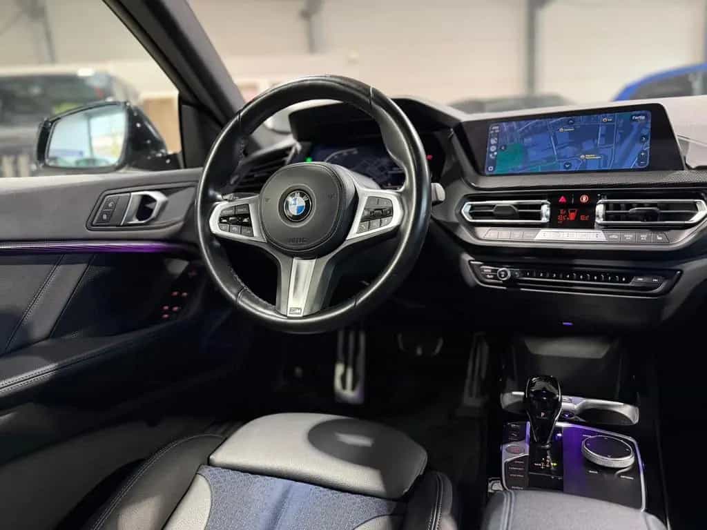 BMW 218 Gran Coupé 218 i Gran Coupé M Sport|Navi|StHZ|AHK|Pano 12/2023-photo-16