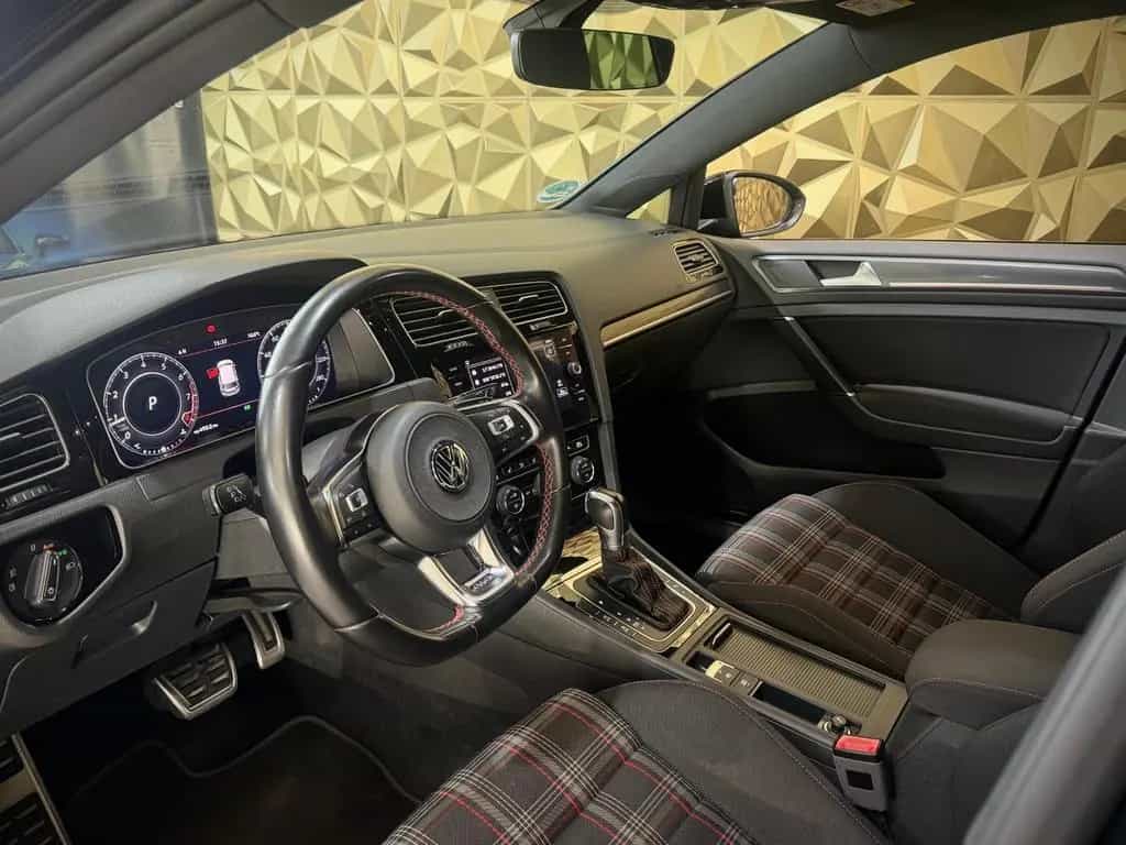 Volkswagen Golf GTI Performance BMT|DSG|VIRTUAL|NAVI| 09/2017-photo-1