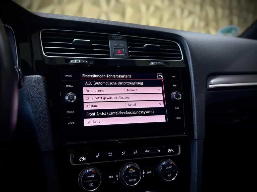 Volkswagen Golf GTI Performance BMT|DSG|VIRTUAL|NAVI| 09/2017-photo-29