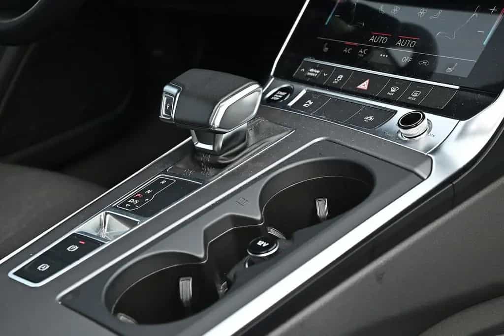 Audi A6 Avant 40 TDI S-tronic Navi ACC RFK AHK 04/2023-photo-10