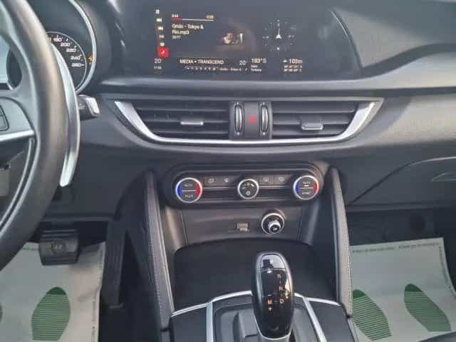 Alfa Romeo Stelvio ROMEO Stelvio 2.2 Turbodiesel 210 CV AT8 Q4 08/2017-photo-14