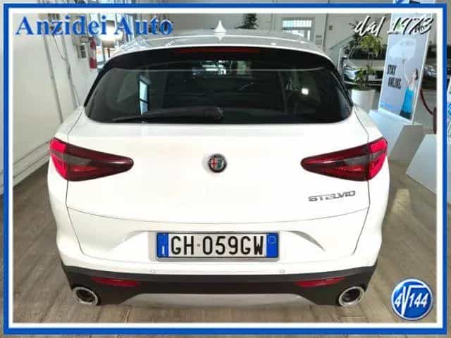 Alfa Romeo Stelvio ROMEO Stelvio 2.2 Turbodiesel 160 CV AT8 RW 12/2021-photo-4