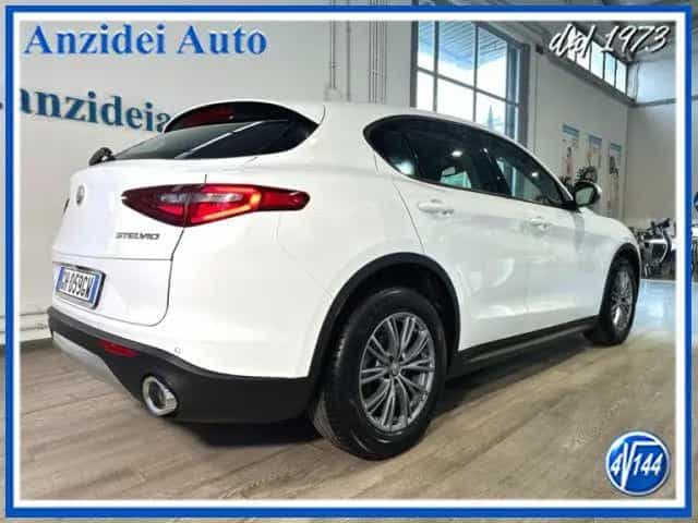 Alfa Romeo Stelvio ROMEO Stelvio 2.2 Turbodiesel 160 CV AT8 RW 12/2021-photo-5