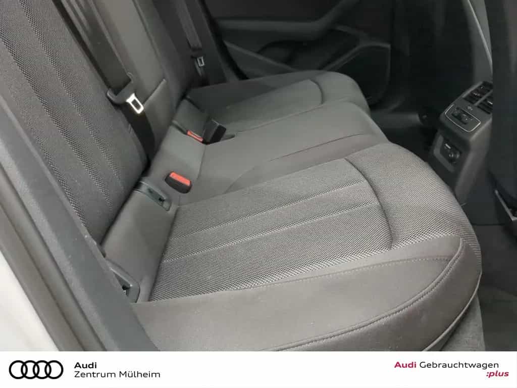Audi A4 Avant 35 TFSI S line Navi Matrix LED virtual 11/2022-photo-7
