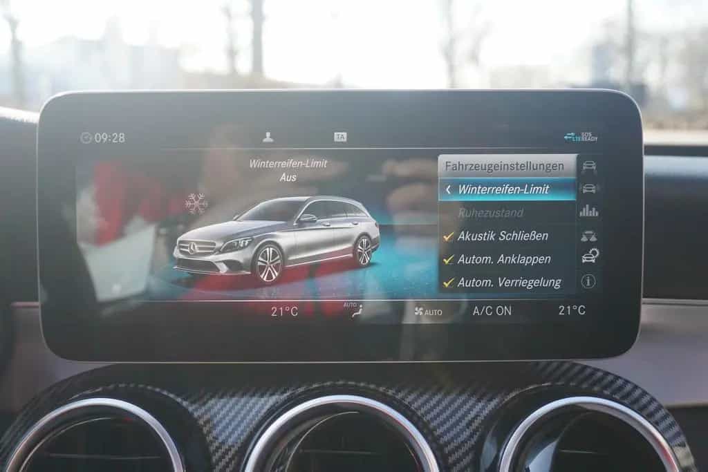 Mercedes-Benz C 180 C180 T-Modell CGI Avantgarde Aut LED Navi Kamera 09/2019-photo-20