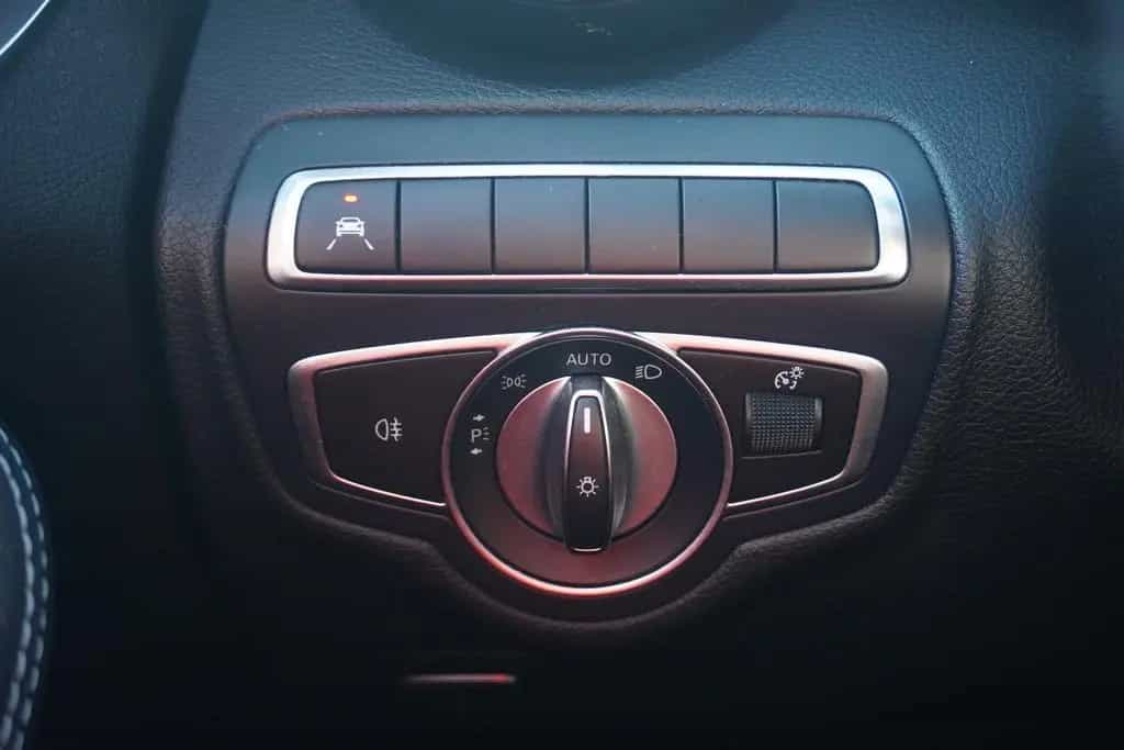 Mercedes-Benz C 180 C180 T-Modell CGI Avantgarde Aut LED Navi Kamera 09/2019-photo-27
