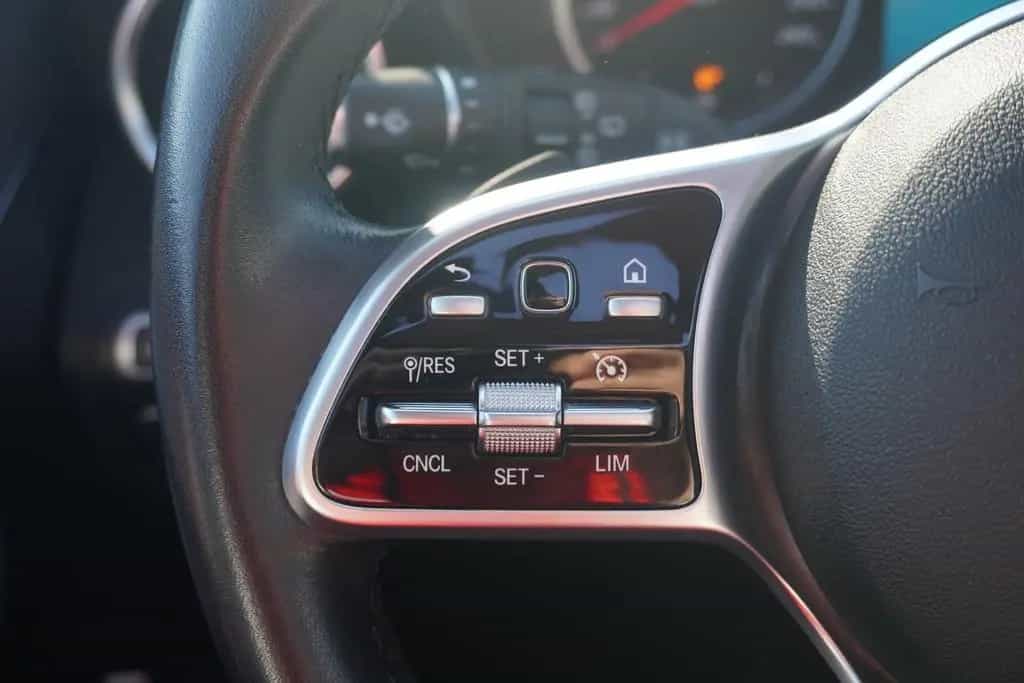 Mercedes-Benz C 180 C180 T-Modell CGI Avantgarde Aut LED Navi Kamera 09/2019-photo-29