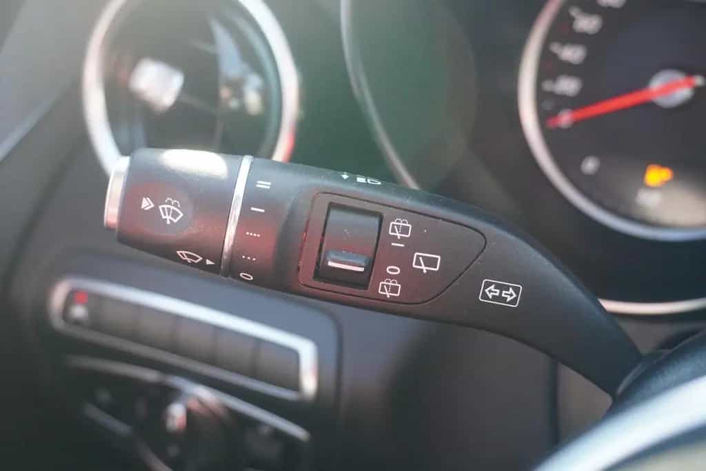 Mercedes-Benz C 180 C180 T-Modell CGI Avantgarde Aut LED Navi Kamera 09/2019-photo-31