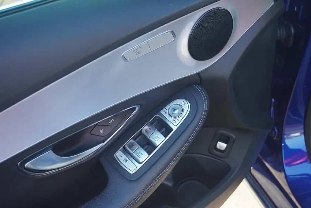 Mercedes-Benz C 180 C180 T-Modell CGI Avantgarde Aut LED Navi Kamera 09/2019-photo-35