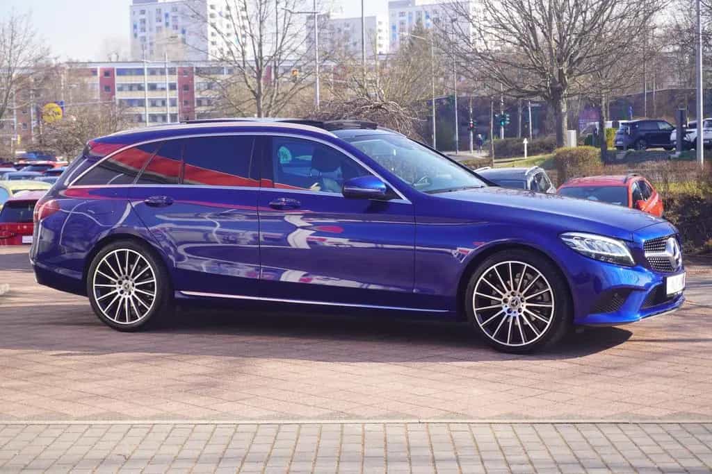 Mercedes-Benz C 180 C180 T-Modell CGI Avantgarde Aut LED Navi Kamera 09/2019-photo-4