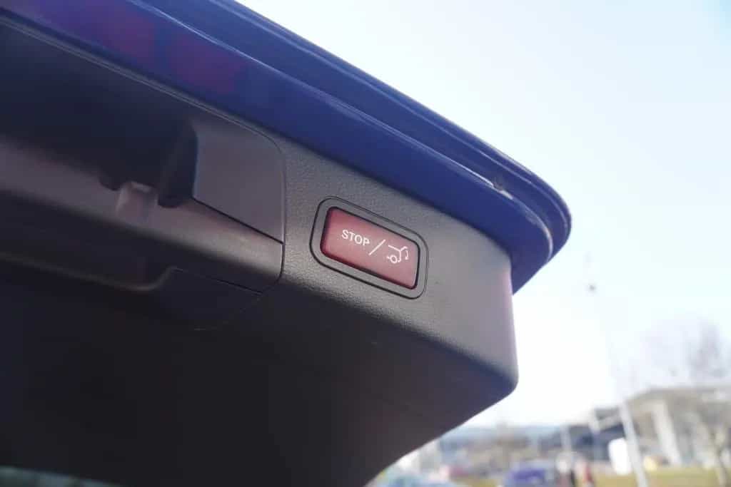 Mercedes-Benz C 180 C180 T-Modell CGI Avantgarde Aut LED Navi Kamera 09/2019-photo-43