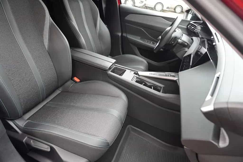 Peugeot 308 1.2 PureTech LED Navi ACC Kamera Tempomat 07/2022-photo-37