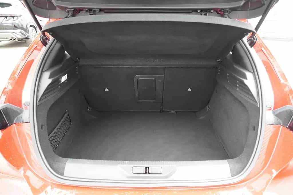 Peugeot 308 1.2 PureTech LED Navi ACC Kamera Tempomat 07/2022-photo-39