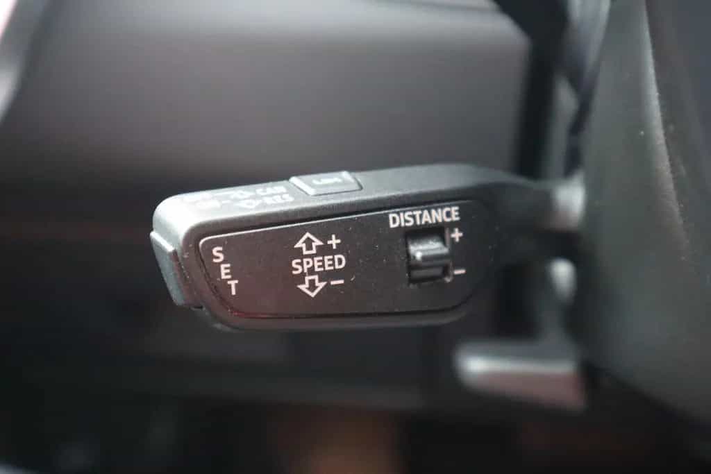 Audi A6 Avant 40 2.0 TDI sport Navi LED Kamera ACC 12/2019-photo-16