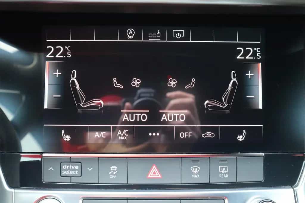 Audi A6 Avant 40 2.0 TDI sport Navi LED Kamera ACC 12/2019-photo-25
