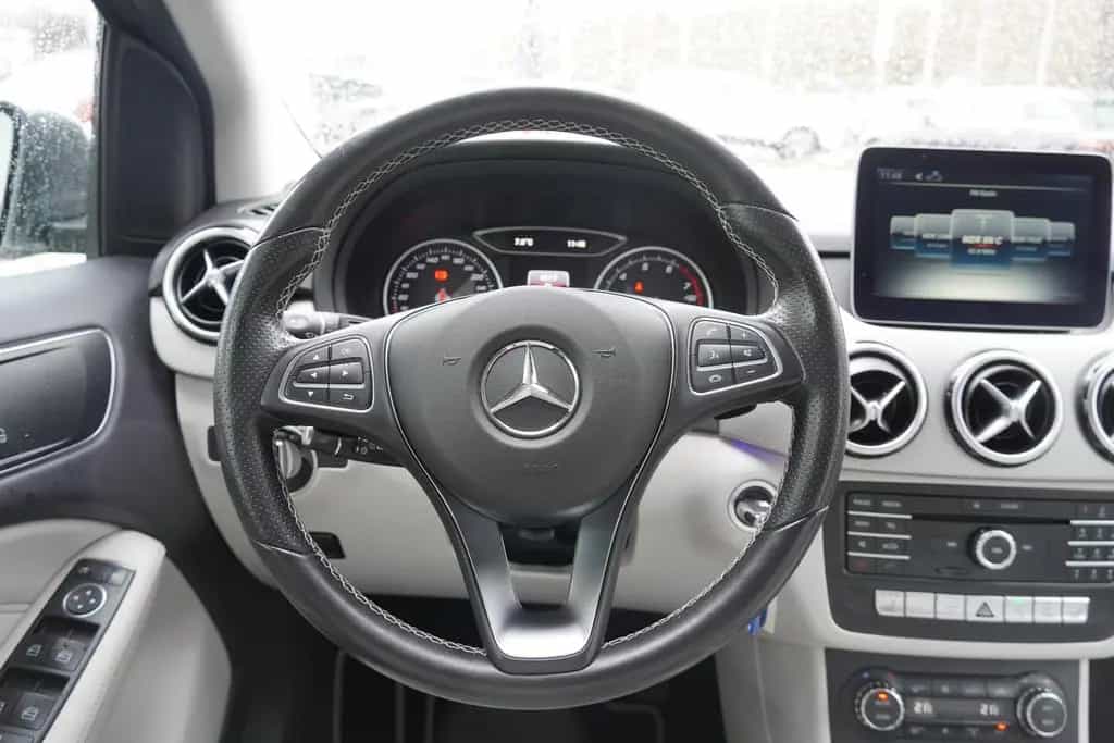Mercedes-Benz B-Class Urban 4Matic LED Navi Totwinkel Kamera SHZ 03/2017-photo-14