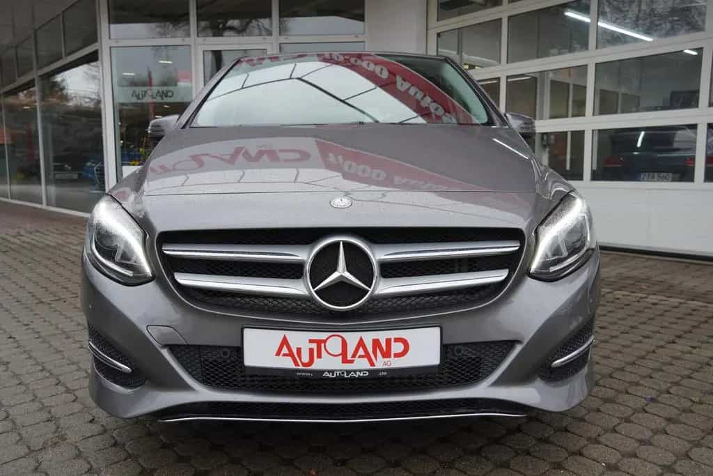 Mercedes-Benz B-Class Urban 4Matic LED Navi Totwinkel Kamera SHZ 03/2017-photo-6