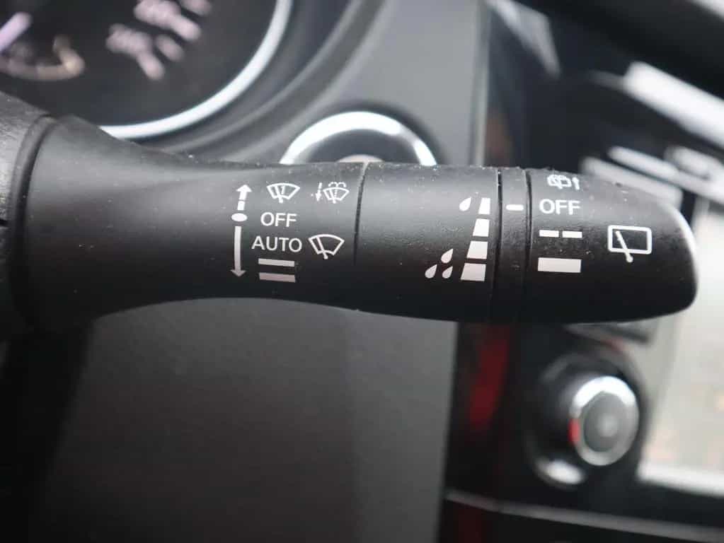 Nissan Qashqai 1.3 N-Connecta Navi Panorama 360° AHK 02/2020-photo-26