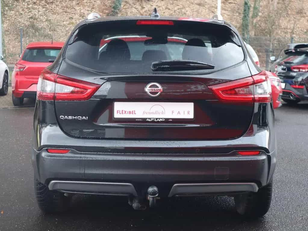 Nissan Qashqai 1.3 N-Connecta Navi Panorama 360° AHK 02/2020-photo-4