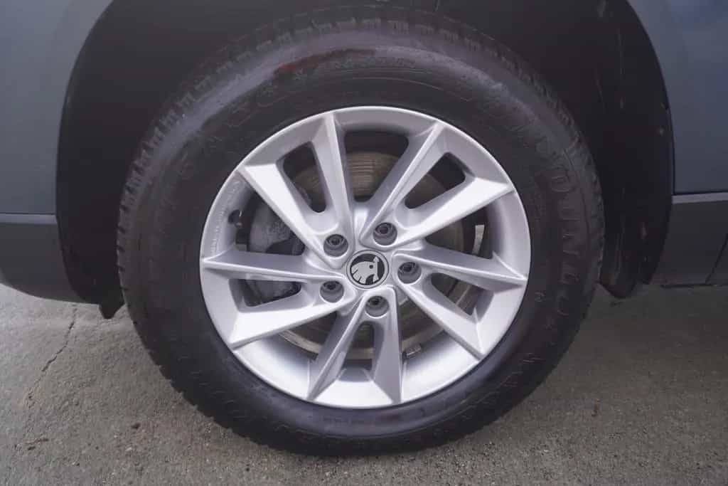 Skoda Karoq 1.0 TSI Ambition Sitzheizung Tempomat AHK 07/2019-photo-7