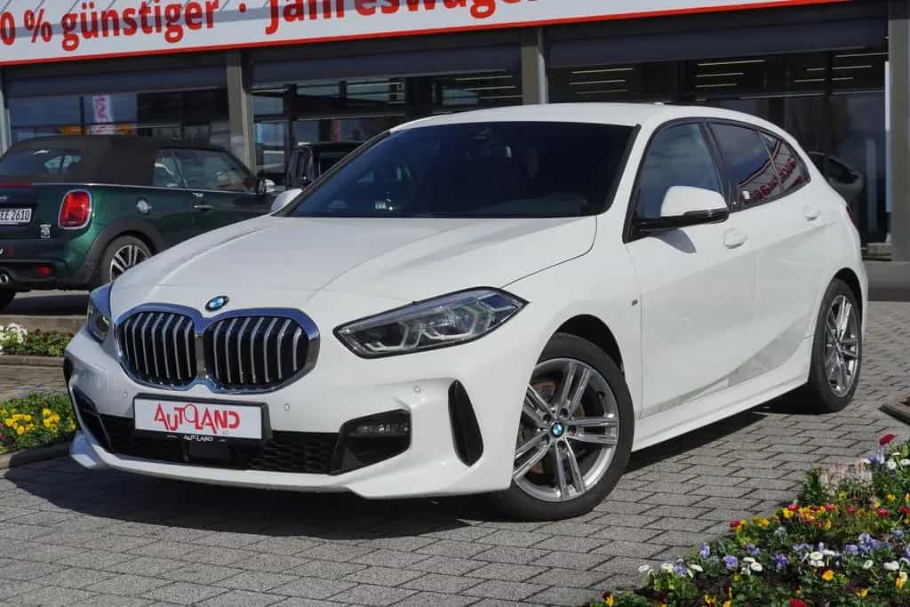 BMW 118 i M Sport Klimaaut. LED Navi PDC Tempomat USB 01/2020-photo-1