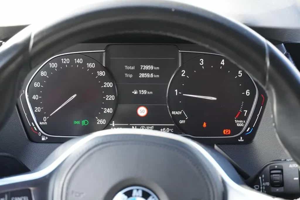 BMW 118 i M Sport Klimaaut. LED Navi PDC Tempomat USB 01/2020-photo-26