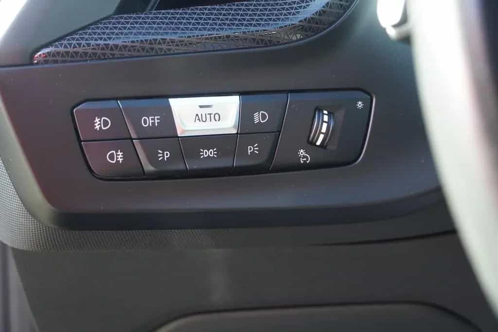 BMW 118 i M Sport Klimaaut. LED Navi PDC Tempomat USB 01/2020-photo-27