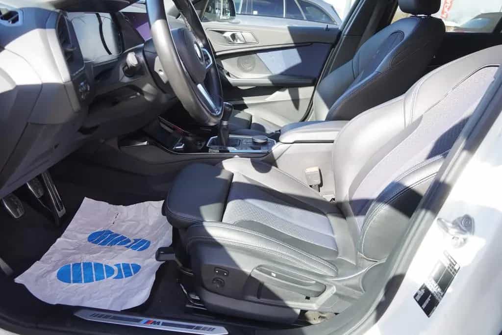 BMW 118 i M Sport Klimaaut. LED Navi PDC Tempomat USB 01/2020-photo-29