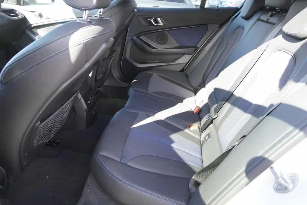 BMW 118 i M Sport Klimaaut. LED Navi PDC Tempomat USB 01/2020-photo-32