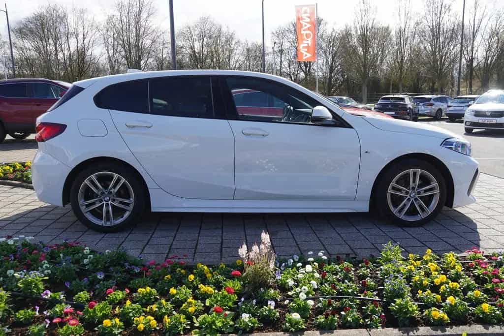 BMW 118 i M Sport Klimaaut. LED Navi PDC Tempomat USB 01/2020-photo-5
