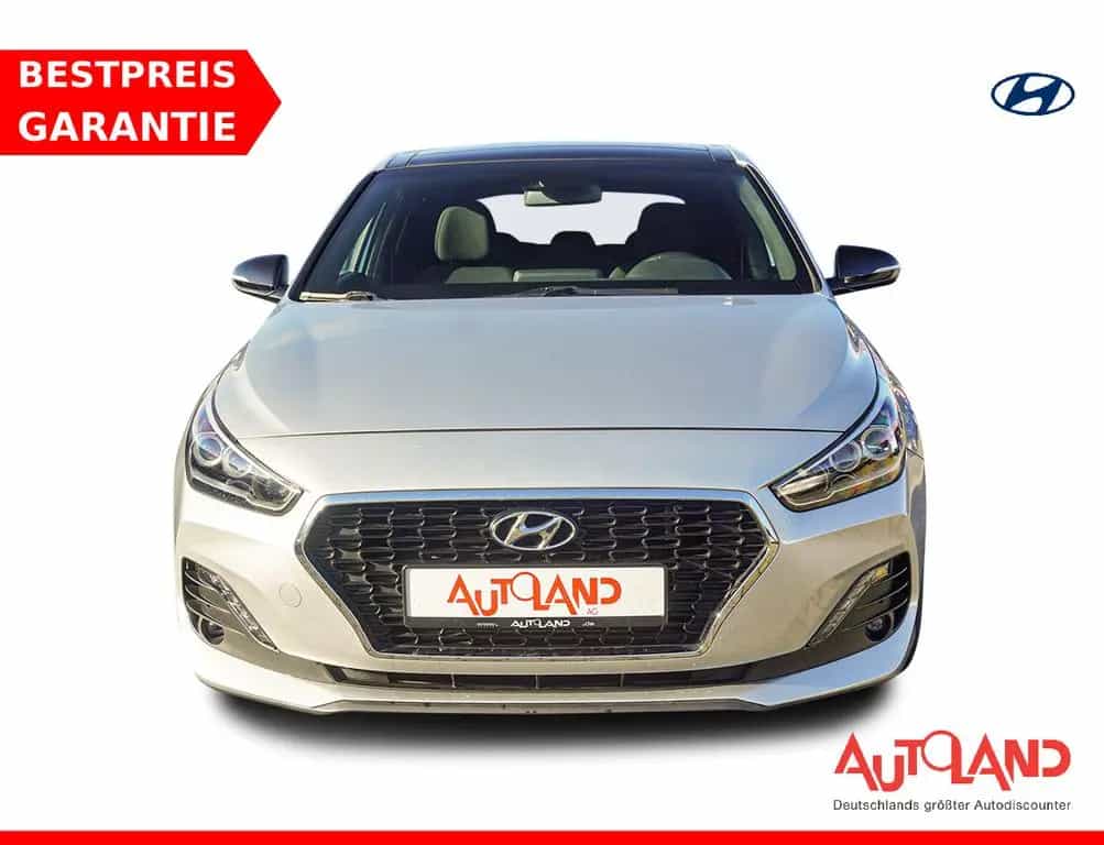 Hyundai i30 1.4 T-GDI Aut. Passion + LED Navi Pano AHK 06/2019-photo-0