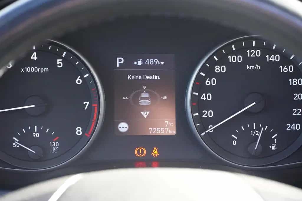 Hyundai i30 1.4 T-GDI Aut. Passion + LED Navi Pano AHK 06/2019-photo-13