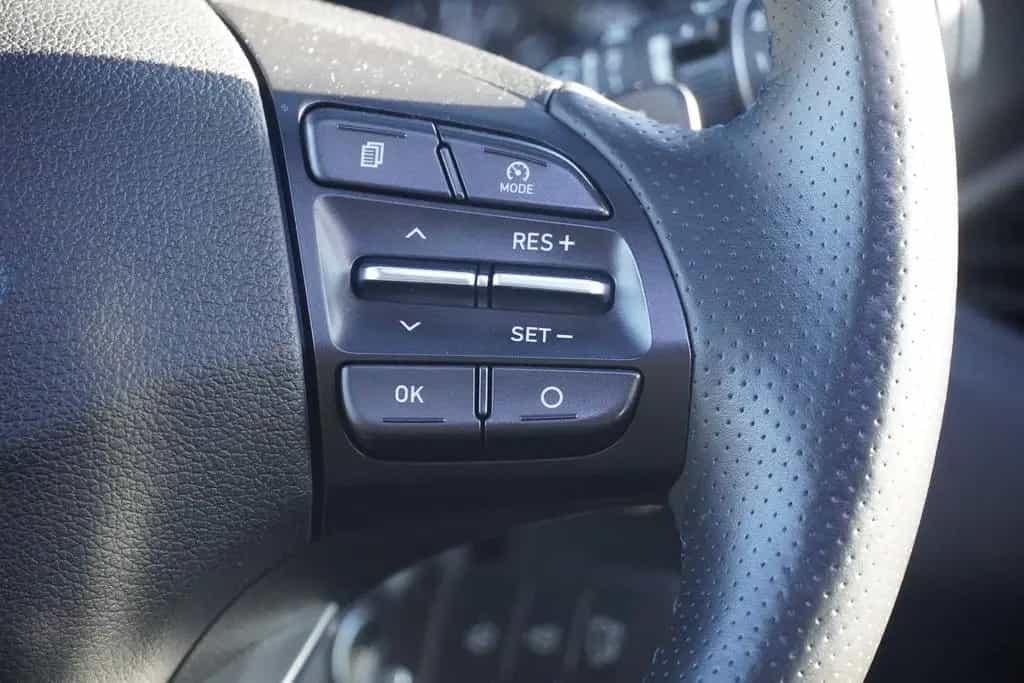 Hyundai i30 1.4 T-GDI Aut. Passion + LED Navi Pano AHK 06/2019-photo-15
