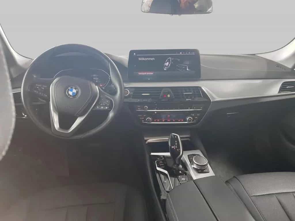 BMW 520 d Aut. Touring Live Cockpit Proff. AHK-el. P 06/2022-photo-6