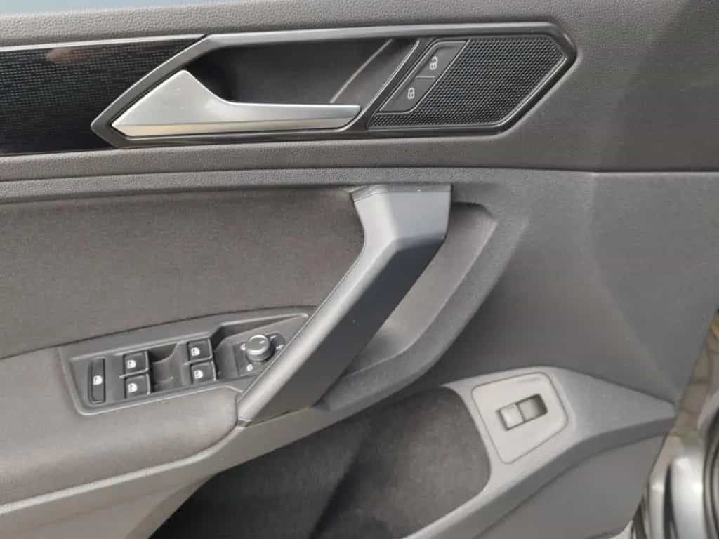 Volkswagen Tiguan Sound 1.4TSI AHK/EL. HECKKL./ACC/APP 09/2017-photo-9