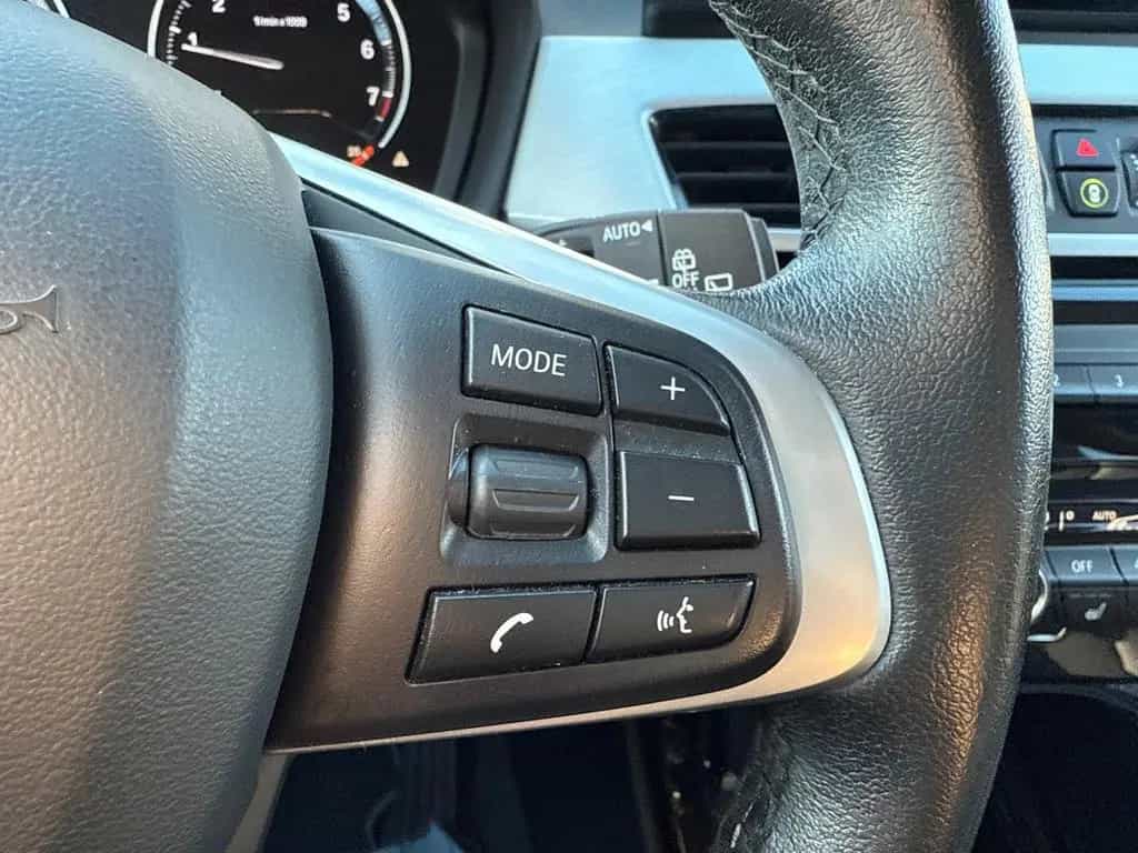 BMW X1 xDrive 20i Sport Line/Navi/R-Kam/LED/SHZ/Led. 07/2020-photo-13